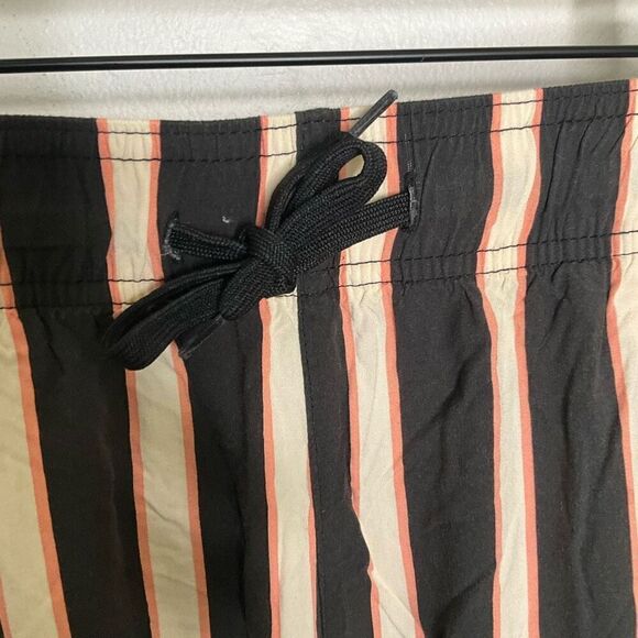 Playboy Pacsun Shorts - Picture 5 of 6